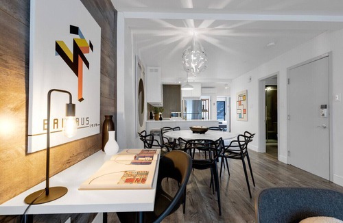 Plateau Mont Royal Apartment | LiV MTL Urban Spacious Group Suites Near Downtown Montreal