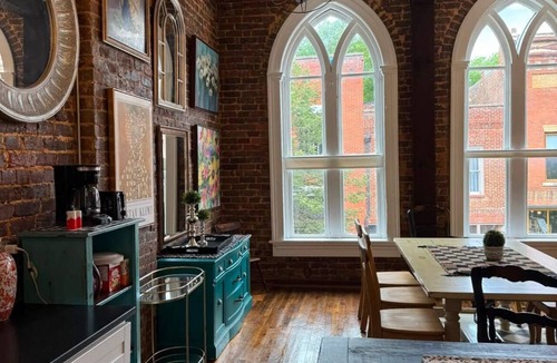 Jonesborough Apartment | Loft on Main, charming apartment in delightful Historic Downtown Jonesborough