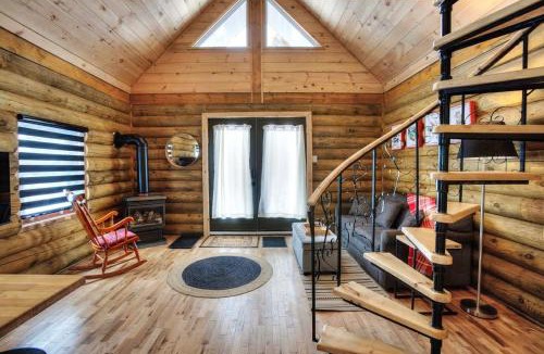 Mont-Tremblant House | Log cabin with SPA, pool, and small beach