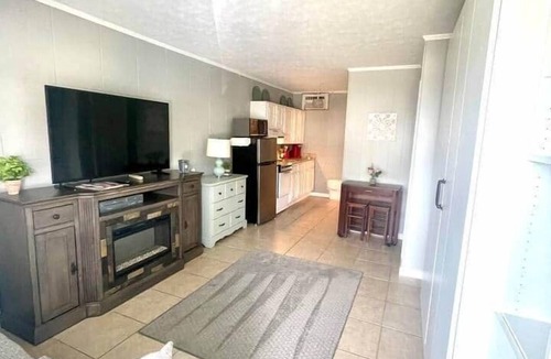 Windy Hill Condo | Love Shak romantic beach condo , pets ok