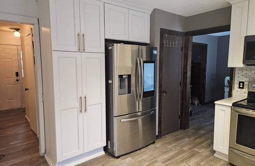 Westgate House | Lovely 3-bedroom 1 office house with AC in charming Jacksonville.