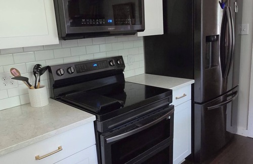 Washington Cottage | Lovely French inspired 2 bedroom cottage located in Historical Washington.
