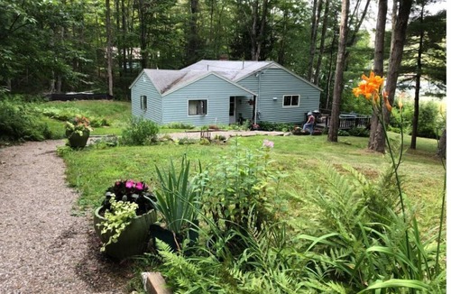 Camden House | Lovely Waterfront Cottage, Dog friendly, 4 miles from Town and Ocean