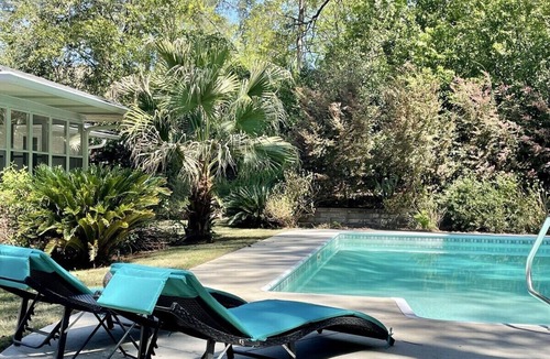 North Augusta House | Lush Masters Hideaway w HEATED Pool! Charming 3-bedroom House In North Augusta.