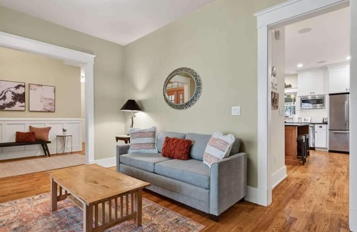 Fletcher House | LUX 3 Acrs Retreat | Game Room/Hot Tub/BBQ/FirePit
