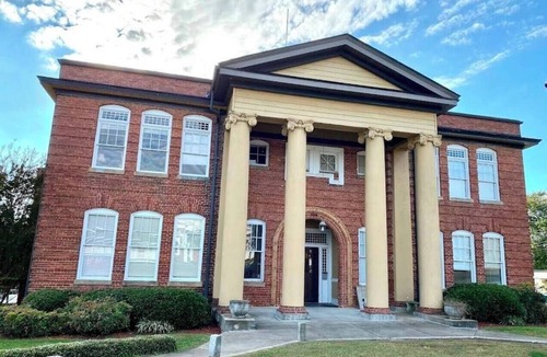 Central Apartment | Lux in the Lofts near the heart of Clemson