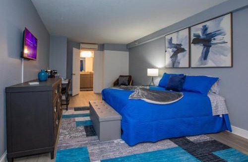 Sheffield Park Apartment | Lux Mins To "Atrium & Novant" Uptown Char Airport