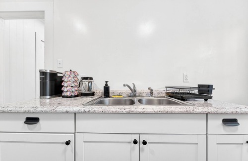 East Durham House | Luxe Gem in the Heart of Durham - Close to Duke!