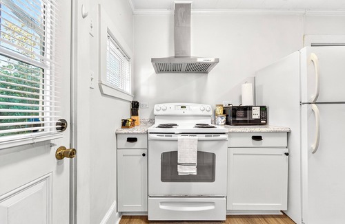 East Durham House | Luxe Gem in the Heart of Durham - Close to Duke!