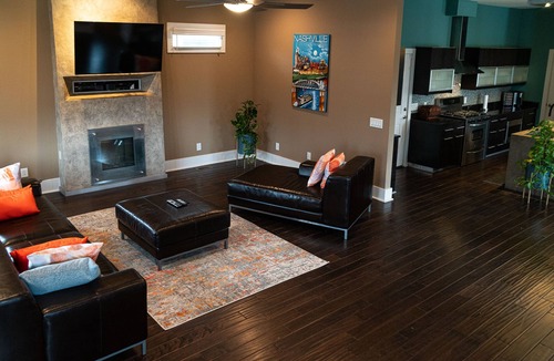 Hope Gardens House | Luxury 3000 sq ft home minutes to Downtown Nashville, Lower Broadway & much more