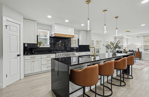 Cordova House | Luxury 6BR Priv Estate 2 Acres Theater Spa Ideal for Insurance & Corporate Stays