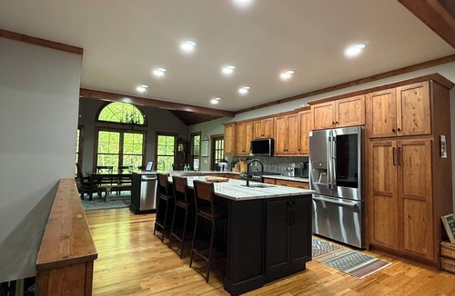 Sapphire House | Luxury Creekside Cottage, Hot Tub, Fire Pit, 4 Porches, Near Cashiers & Sapphire