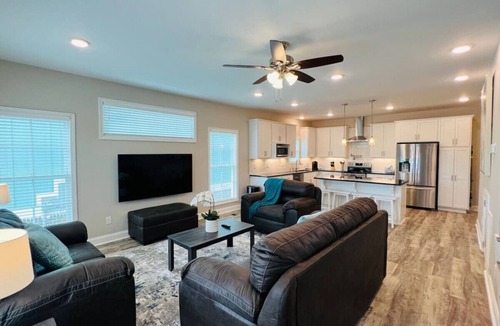 Augusta House | Luxury Medical District Home, EV Charger, Gated #8