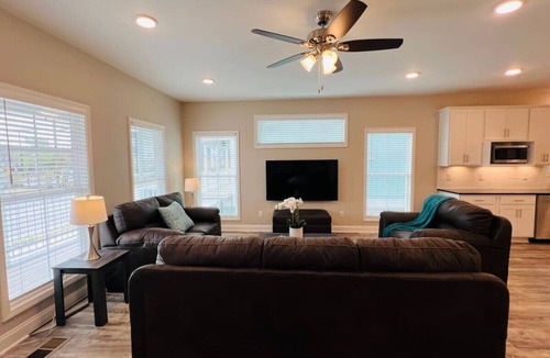 Augusta House | Luxury Medical District Home, EV Charger, Gated #8