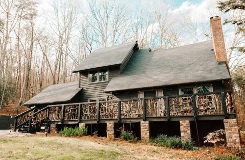 Pickens House | Luxury Mountain Getaway