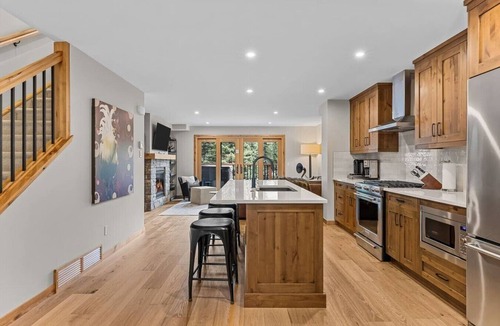 Canmore Villa | Luxury Mountain Villa | Private Hot Tub & Deck