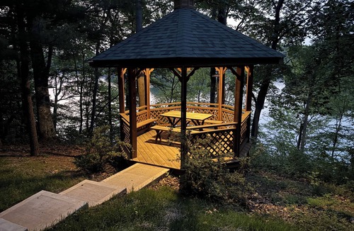 Union Hall Cabin | Main Channel Lots of Water. Escape to The Getaway at Pine Haven — a spotless log cabin on Smith Mountain Lake where every bedroom has its own en-suite bath. Enjoy lake views, a stocked kitchen, fire pit, pool table, and dock access.