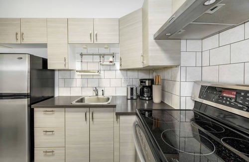 Saint-Roch Apartment | Maison Magola - La Reine | 1 Bedroom | 32nights&+