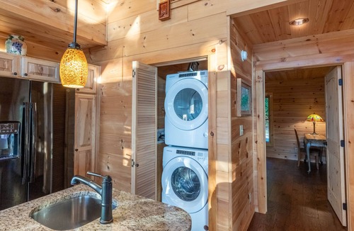 Whittier Cabin | Majestic Views-Hot Tub - Views - Gas Firepit -4WD-AWD