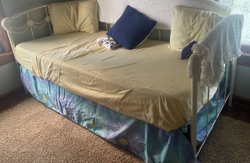 Como House | Mama Jeans Pillowville Home
