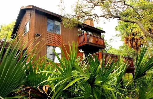 Saint Helena Island House | Marsh-Front Fripp Island Retreat Limo Golf Cart Amenity Cards Available