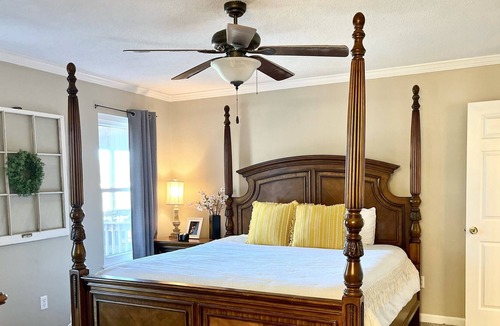 Martinez House | MASTERS RENTAL w/pool Beautiful cozy ranch home. 5 miles from Augusta Nationals.