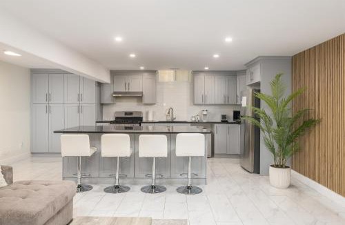 LaSalle Apartment | Matchette Manor - Luxury Hideaway Flat - Lasalle