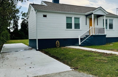 Greenville House | Midterm 3BR/2BA Rental near Downtown Greenville SC