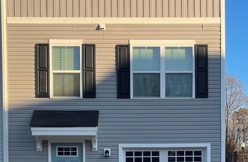 Paw Creek House | Modern 3 Story Townhouse near dwntwn CLT & Airport