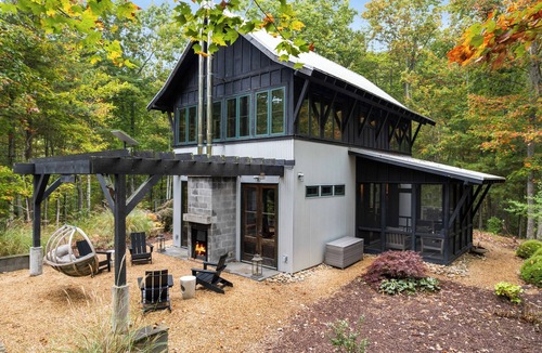 Providence Cabin | Modern cabin - private mountaintop location, hot tub, outdoor shower, fireplace
