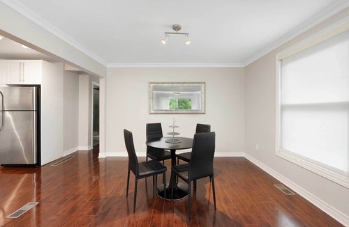 Walkerville Apartment | Modern Comfort in Olde Walkerville