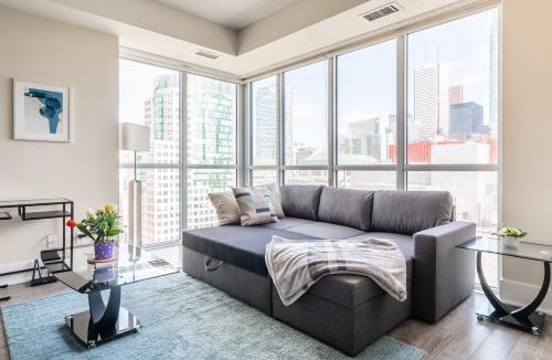 Toronto Entertainment District House | Modern Condo Near CN Tower & Downtown