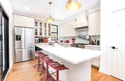 Mebane House | Modern Farmhouse on 5 Acres near Chapel Hill