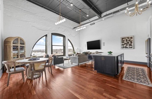 Old City Condo | Modern, Hip Penthouse Loft - Parking Included