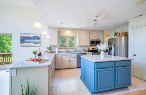 Marshall House | Modern Mountain Retreat-120ac! Pond-Boat-Trails-Spa tub-Gym-Playground-Game room