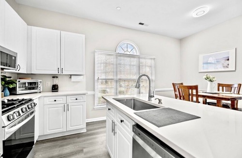 Charlotte Apartment | Modern Private Charlotte Retreat Near Downtown!