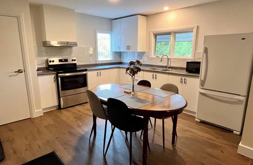 Algoma District Apartment | Modern renovated 2BR APT main level w parking