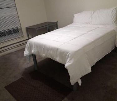 Columbia Apartment | Modern Space Great For Extended Stays Pool & Gym