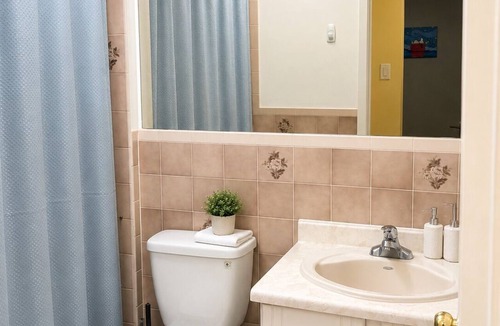 North York Hotel | Modern Toronto Suites