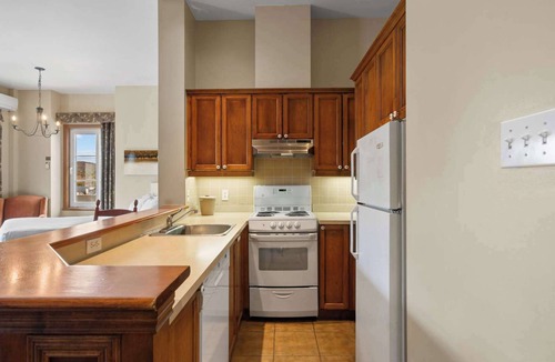 Mont-Tremblant Pedestrian Village Condo | Mont-Tremblant - Le Deslauriers 441