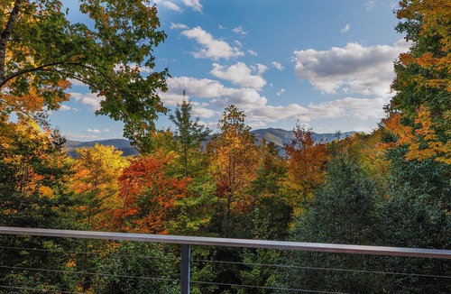 Cherokee Cabin | Morning Calm - Your Serene Smoky Mountain Retreat!