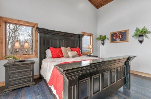 West Jefferson House | Mount Jefferson Base Camp
