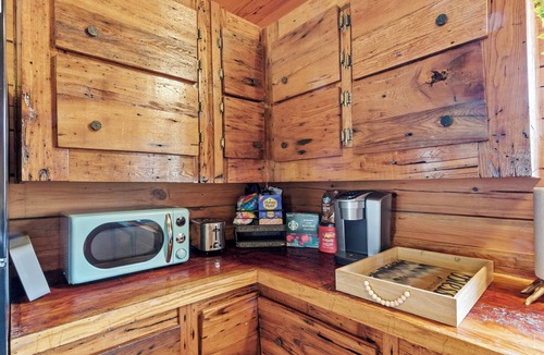 Newland Cabin | Mountain Bliss Cabin with Scenic Mtn Views and Pond