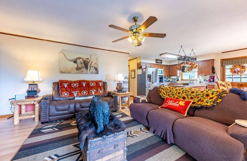 Franklin House | Mountain Escape w/Game Room & Smoky Views!