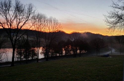 Gainesboro House | Mountain Lakeside View