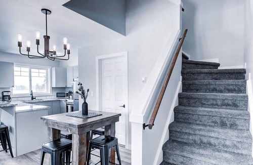 Harvie Heights Condo | Mountain View Condo and Banff National Park Pass