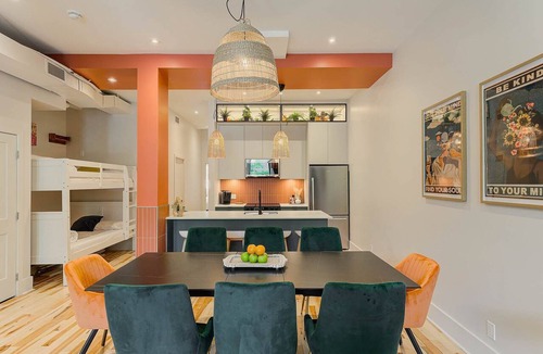 Plateau Mont Royal Apartment | MTLVR #18 | almost ground floor, Plateau, A/C