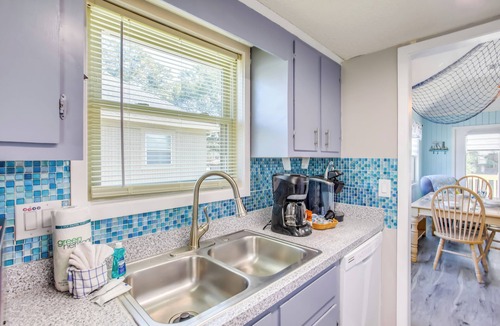 Myrtle Beach Cottage | Myrtle Beach Cottage, Walk to Pools + Beach!