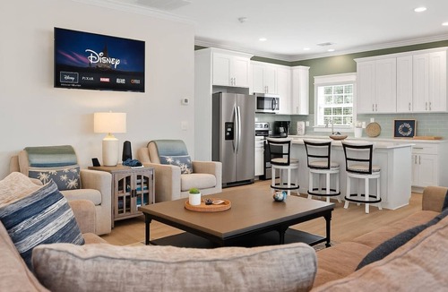 Surfside Beach House | Myrtle Beach Ocean Lakes 5BR Luxury Family Home, 192 Steps to Beach + Free Golf Cart
