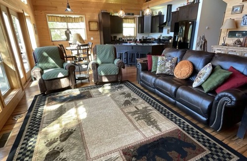 Franklin Cabin | Mystic Smoky Mornings, Woodland Charm, Sunsets & Starry Nights Await